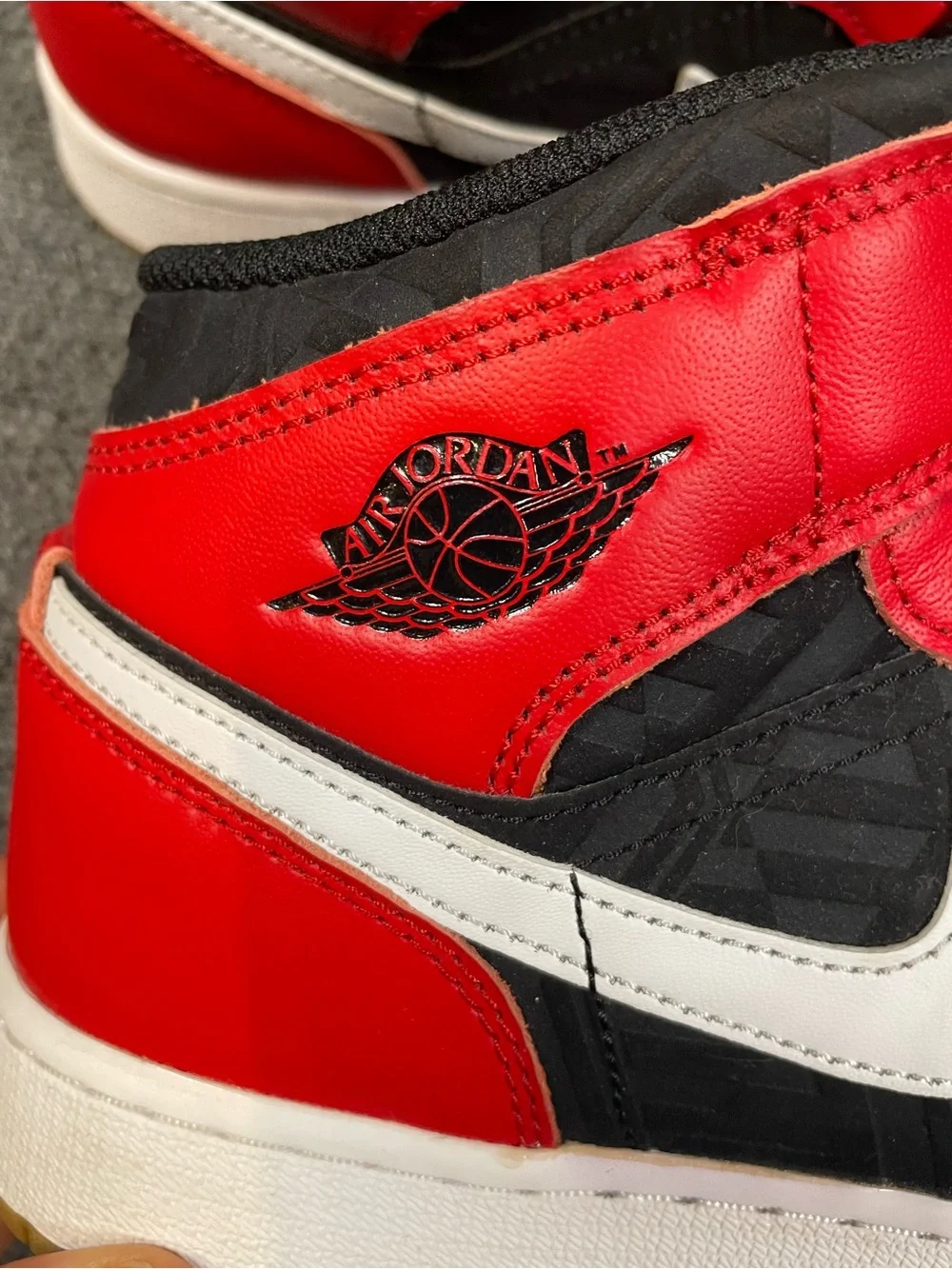 Nike Air Jordan Kids High-Top Sneakers - clean - 6Y